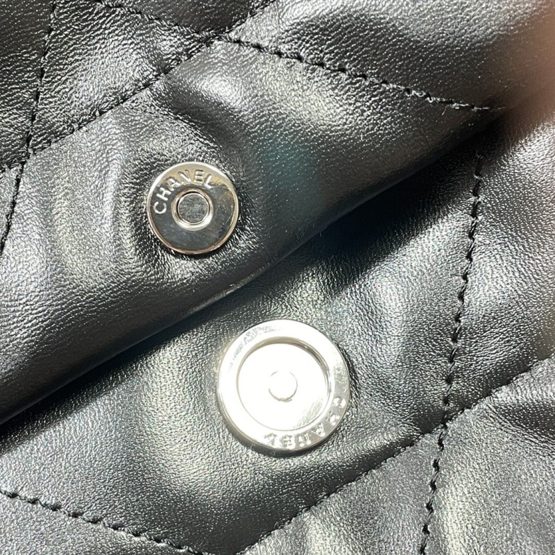Ch**el hobo 22 bags